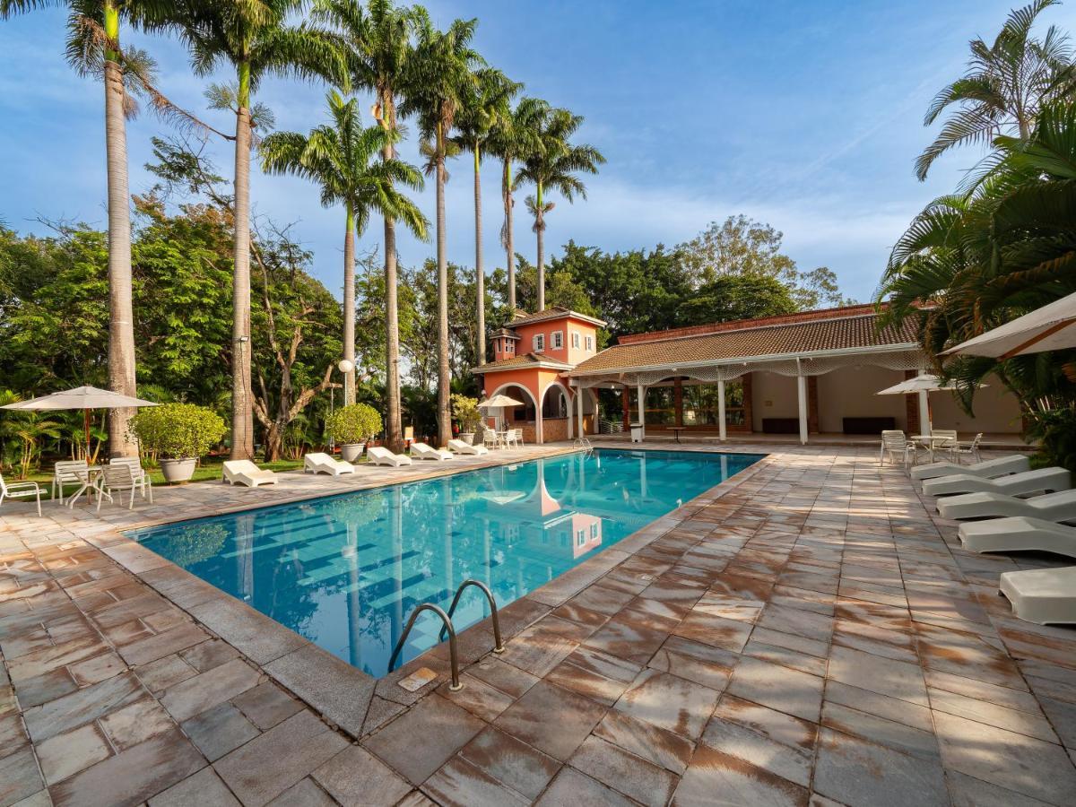 Carlton Suites Limeira Bagian luar foto