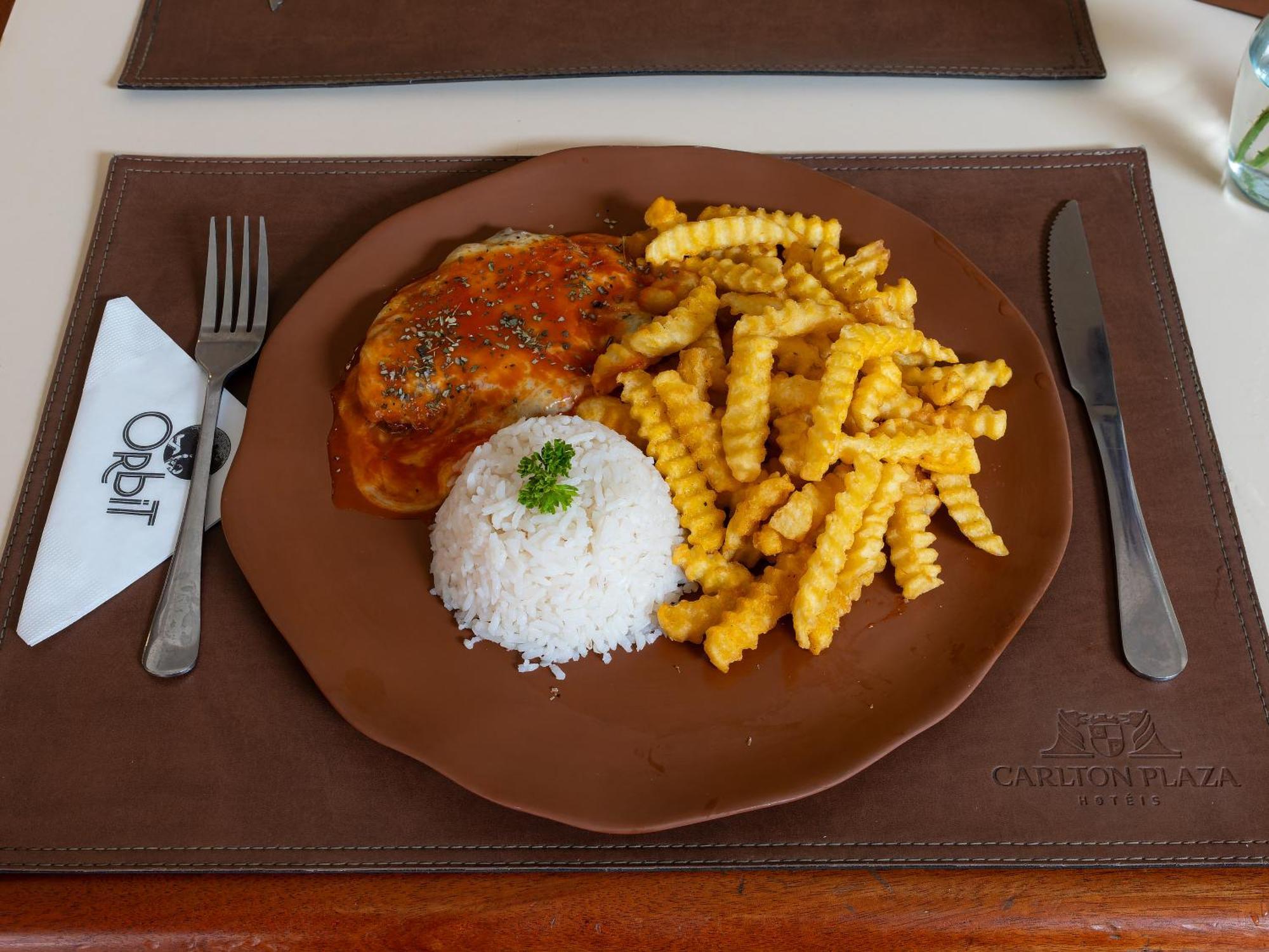 Carlton Suites Limeira Bagian luar foto