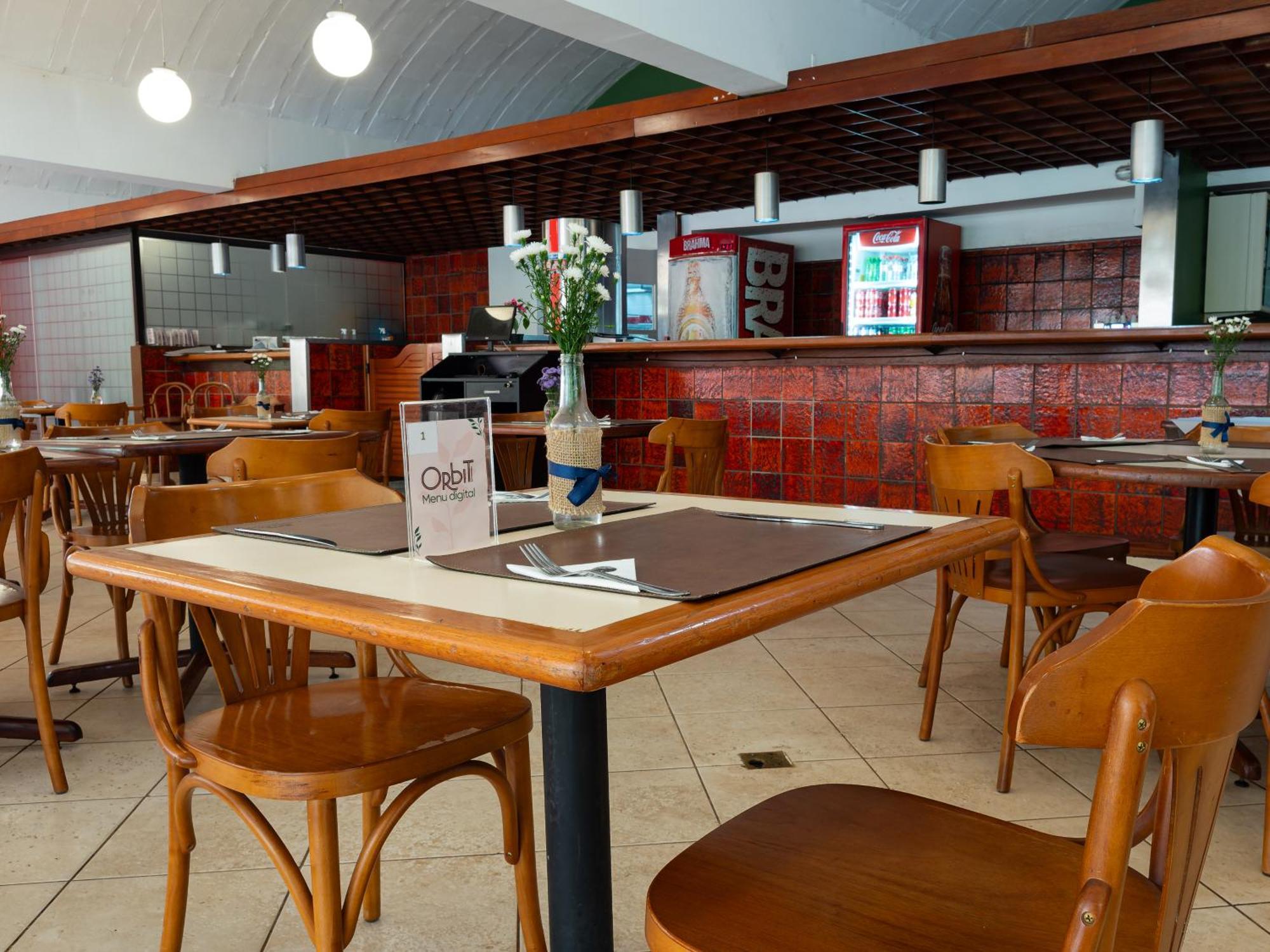 Carlton Suites Limeira Bagian luar foto